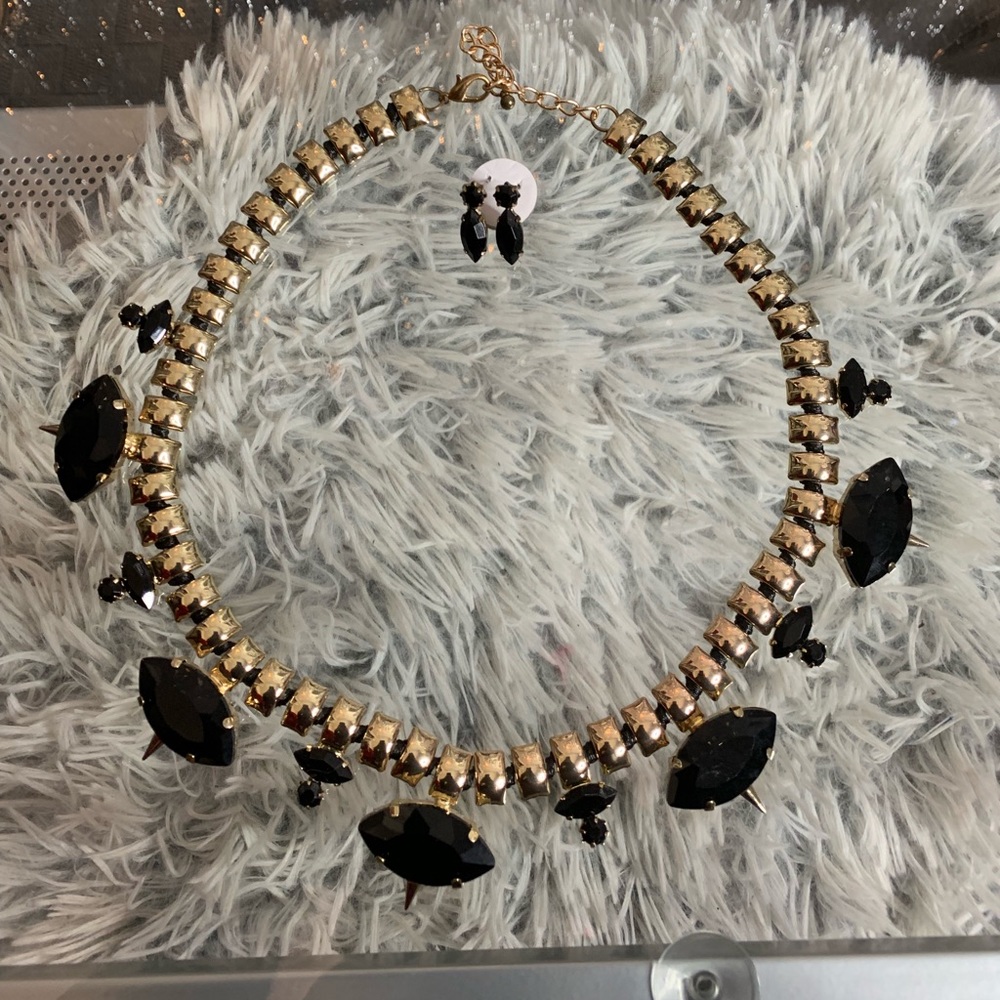 Fashion Black Necklace Set